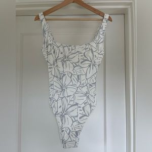 Madewell NWT size medium swimsuit
